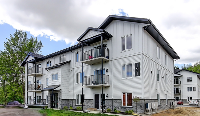 121 Arsène Rue in Victoriaville, QC - Building Photo - Building Photo