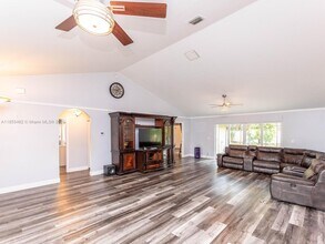 9939 Majestic Way in Boynton Beach, FL - Building Photo - Building Photo