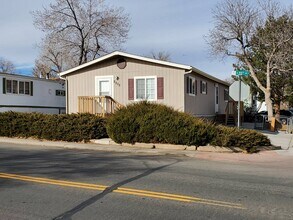 2205 W 90th Ave in Federal Heights, CO - Building Photo - Building Photo