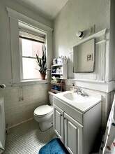144 Coolidge St, Unit 1 in Brookline, MA - Building Photo - Building Photo
