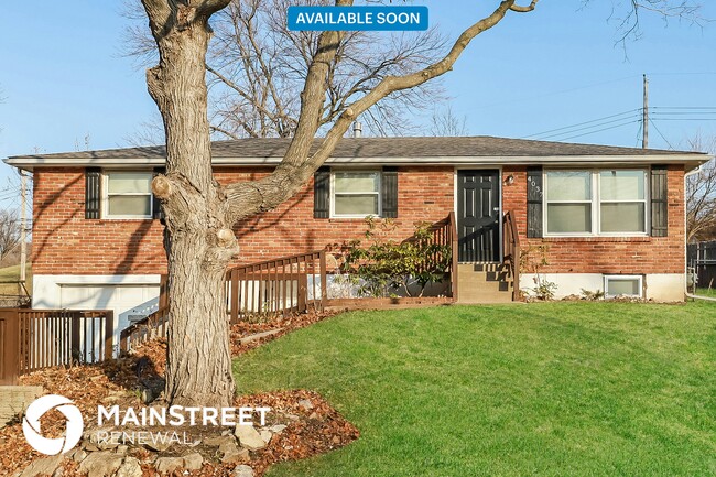 property at 4037 N Spruce Ave