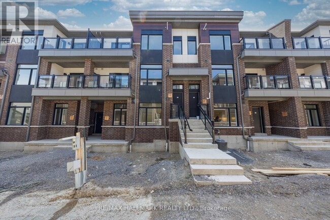 property at 1695-1695 Dersan St