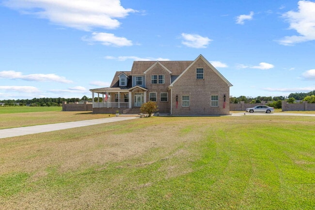 112 Cherry Grove Dr in Richlands, NC - Building Photo - Building Photo