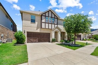 2165 Bailey St in Carrollton, TX - Building Photo - Building Photo