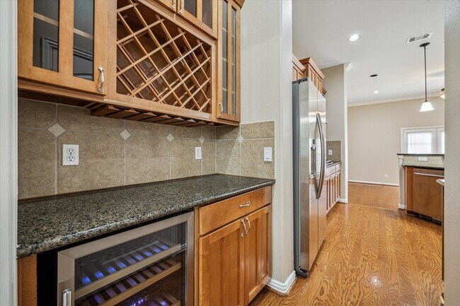 5629 Dolores St in Houston, TX - Building Photo - Building Photo