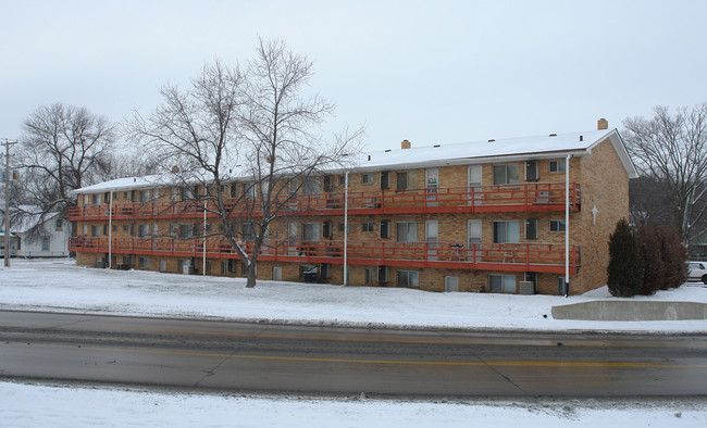 The Uptowner in Council Bluffs, IA - Building Photo - Building Photo