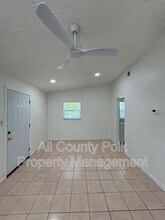 3018 Galaxy Ln in Lakeland, FL - Building Photo - Building Photo