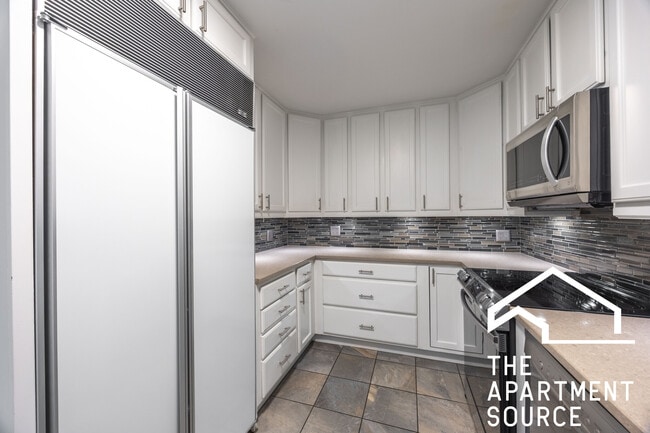 1344 N Dearborn St in Chicago, IL - Building Photo - Building Photo