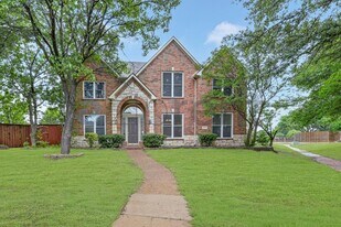 Unit in Plano, TX - Building Photo
