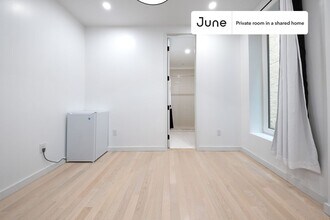 Room in Shared 4 bed/2 bath home in Brooklyn, NY - Foto de edificio - Building Photo