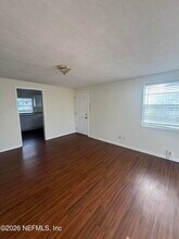 210 13th Ave N in Jacksonville Beach, FL - Building Photo - Building Photo