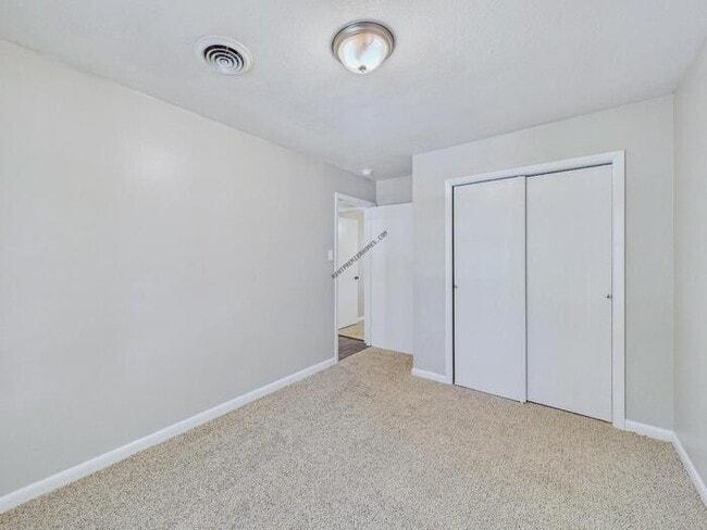 property at 29 Rosewood Dr