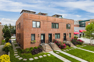 428-432 N Henry St in Alexandria, VA - Foto de edificio - Primary Photo