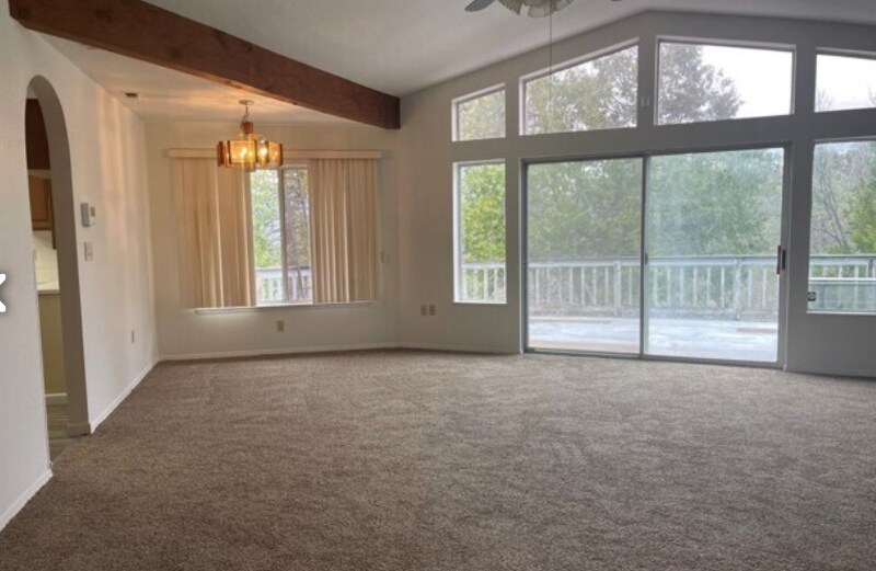 33938 Peckinpah Acres Dr in North Fork, CA - Building Photo