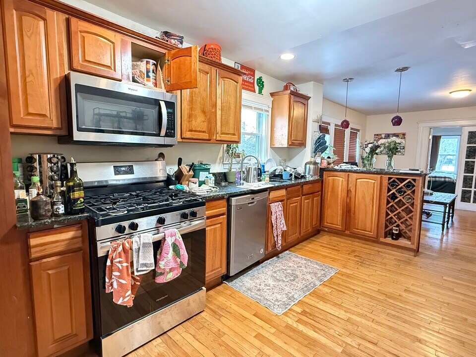 3 Granite St, Unit 2 in Cambridge, MA - Foto de edificio