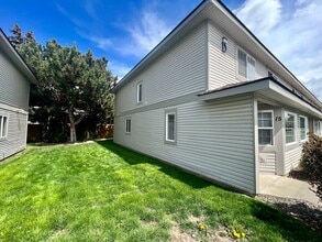 209 E 18th Ave in Ellensburg, WA - Building Photo - Building Photo