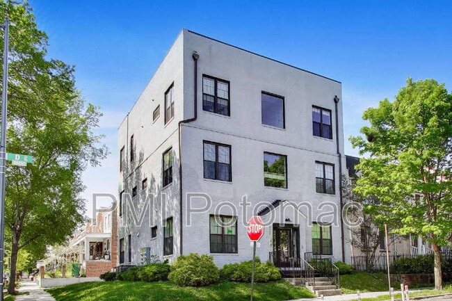 1839 D St NE in Washington, DC - Building Photo - Building Photo