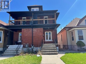 934 Gladstone Ave in Windsor, ON - Building Photo - Building Photo