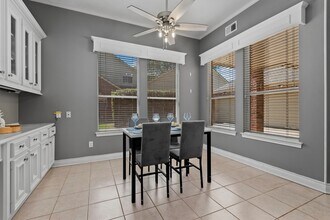 14231 Championship Ln in Houston, TX - Foto de edificio - Building Photo