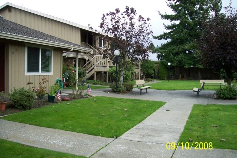 715 G St in Blaine, WA - Building Photo