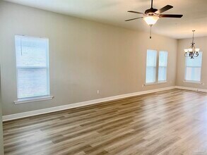 831 Avellanas Dr in Pensacola, FL - Building Photo - Building Photo