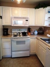 17 E 12th St, Unit 17 in Ocean City, NJ - Foto de edificio - Building Photo