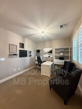 3325 Show Jumper Ln in Reno, NV - Building Photo - Building Photo