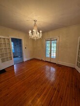 1821 Glenwood Ave in Raleigh, NC - Building Photo - Building Photo