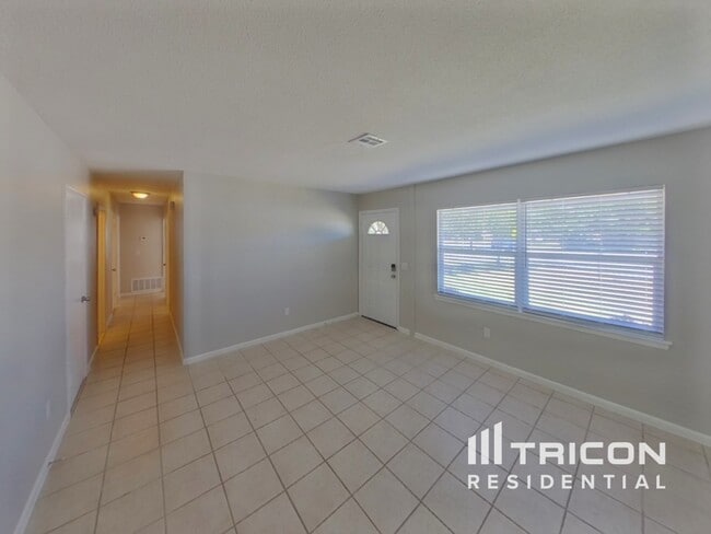 7000 Brentford Rd in Sarasota, FL - Building Photo - Building Photo