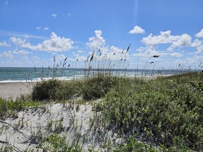 3030 S Atlantic Ave in Cocoa Beach, FL - Building Photo - Building Photo