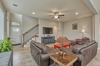 207 Biltmore Loop in Montgomery, TX - Building Photo - Building Photo