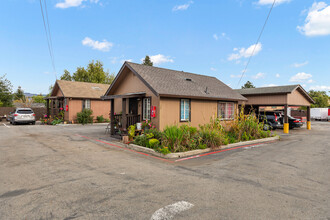 65 Airport Rd in Freedom, CA - Building Photo - Building Photo