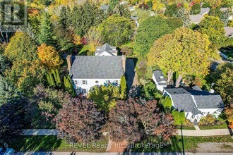411 Victoria St in Niagara-On-The-Lake, ON - Building Photo - Building Photo
