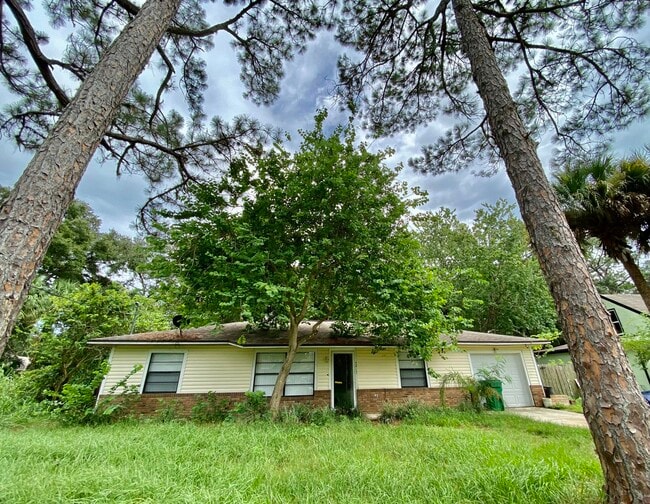 7413 Ester Rd in Cocoa, FL - Building Photo - Building Photo