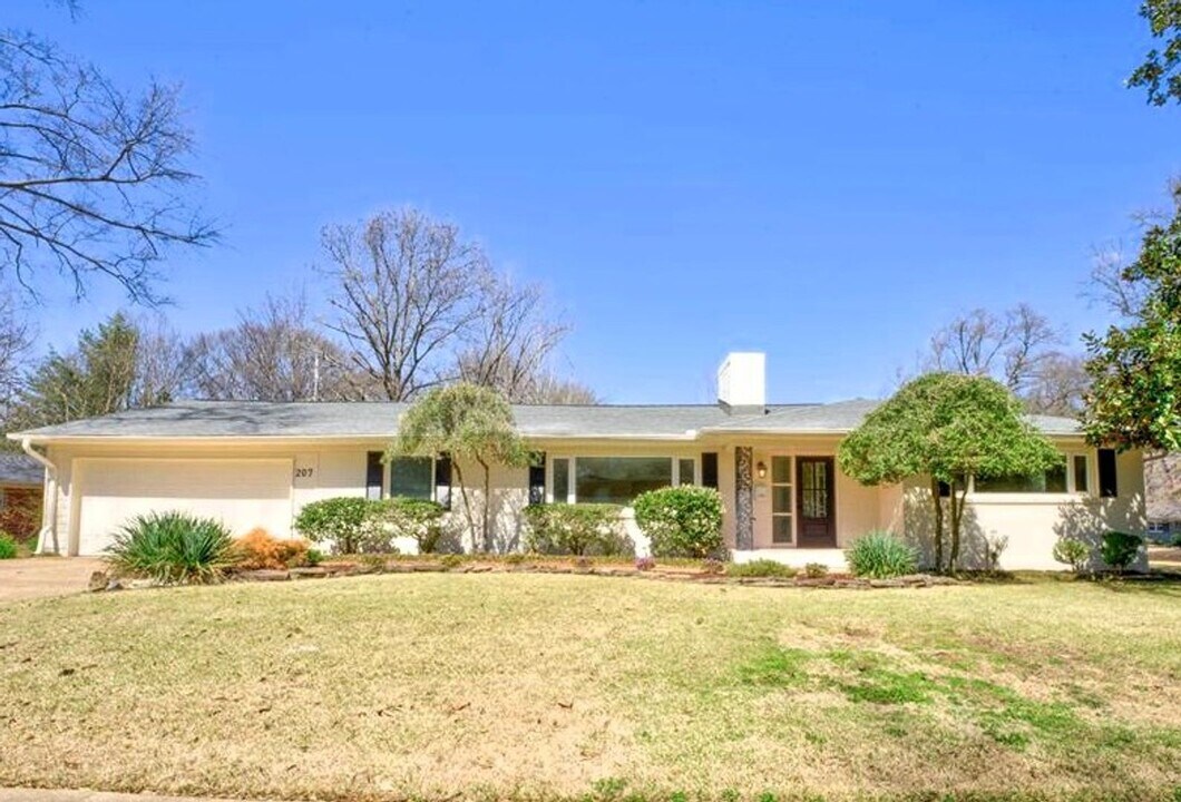 207 Gardenia Cove in Memphis, TN - Building Photo