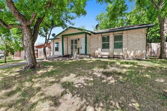 6702 Colony Park Dr in Austin, TX - Building Photo - Building Photo