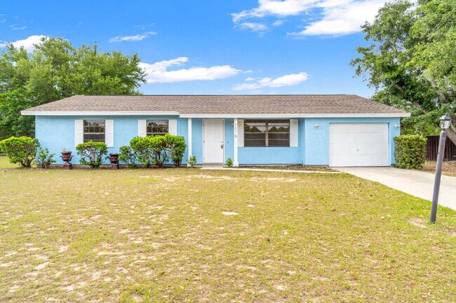 1016 Hickory Rd in Ocala, FL - Building Photo - Building Photo