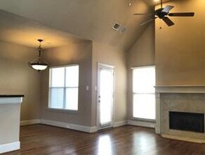 5228 Washington Ave in Houston, TX - Building Photo - Building Photo