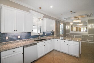 10507 Medjool Dr in Venice, FL - Building Photo - Building Photo