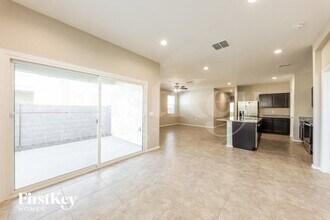 18442 W Faye Way in Wittmann, AZ - Building Photo - Building Photo