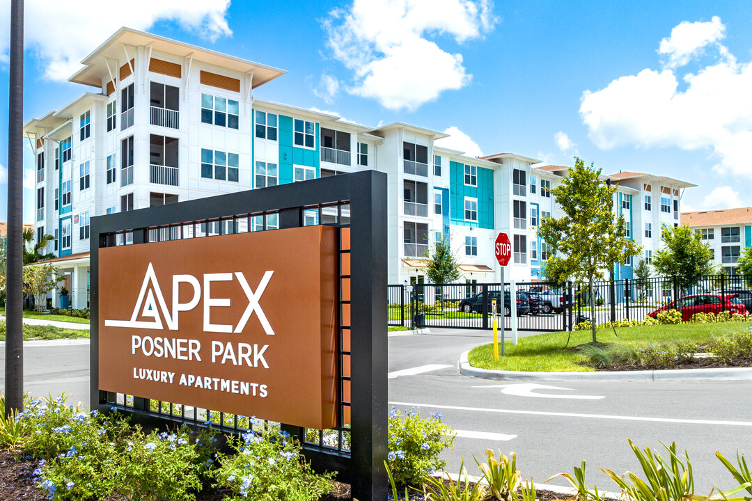 Apex Posner Park in Davenport, FL - Building Photo