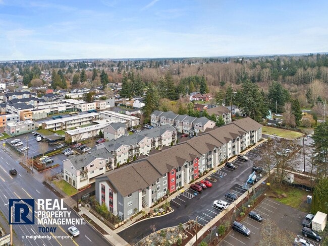 7843 Pacific Ave in Tacoma, WA - Foto de edificio - Building Photo