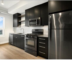941 W Belmont Ave in Chicago, IL - Building Photo