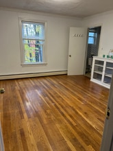 5 Cogswell Ave, Unit Unit 6 in Haverhill, MA - Foto de edificio - Building Photo