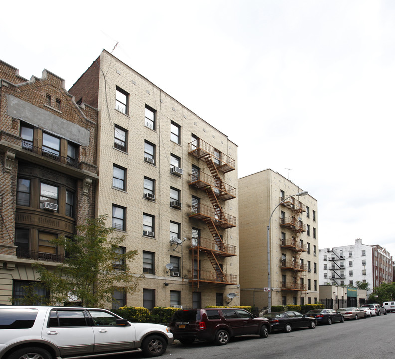 715 Saint Marks Ave in Brooklyn, NY - Foto de edificio