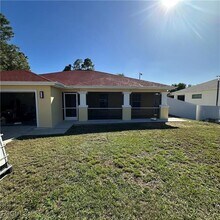2805 14th St W in Lehigh Acres, FL - Building Photo - Building Photo