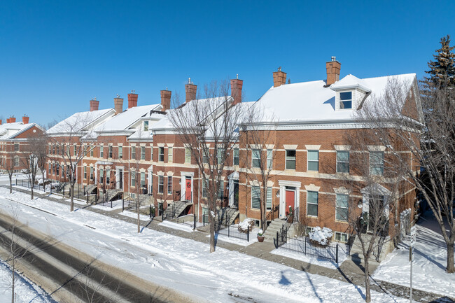 46 Inverness Sq SE in Calgary, AB - Building Photo - Building Photo