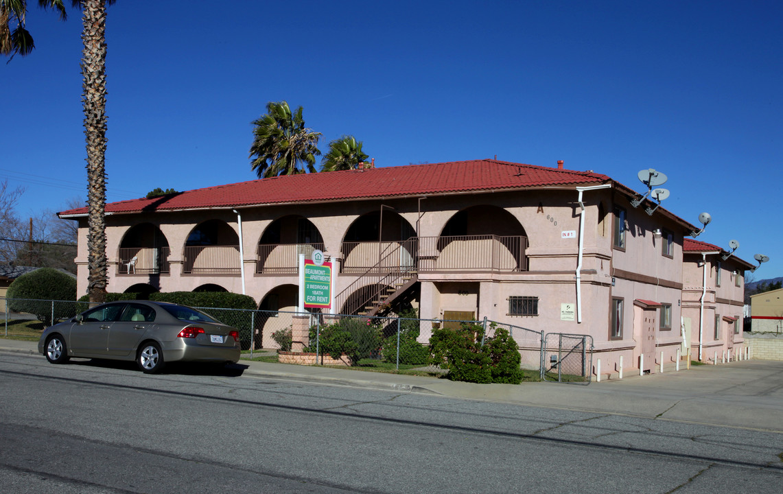 600 E 5th St in Beaumont, CA - Building Photo