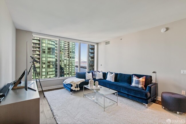 property at 201 Folsom St