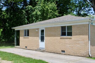 1680 Tabortown St in Terre Haute, IN - Building Photo